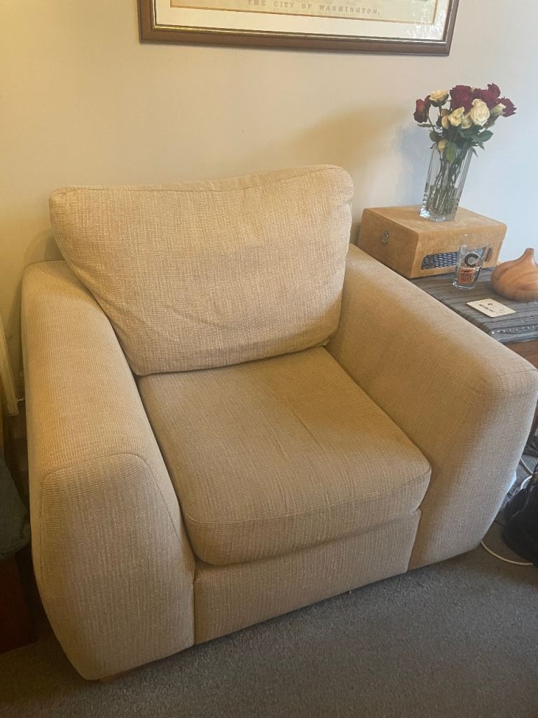 Single Chair