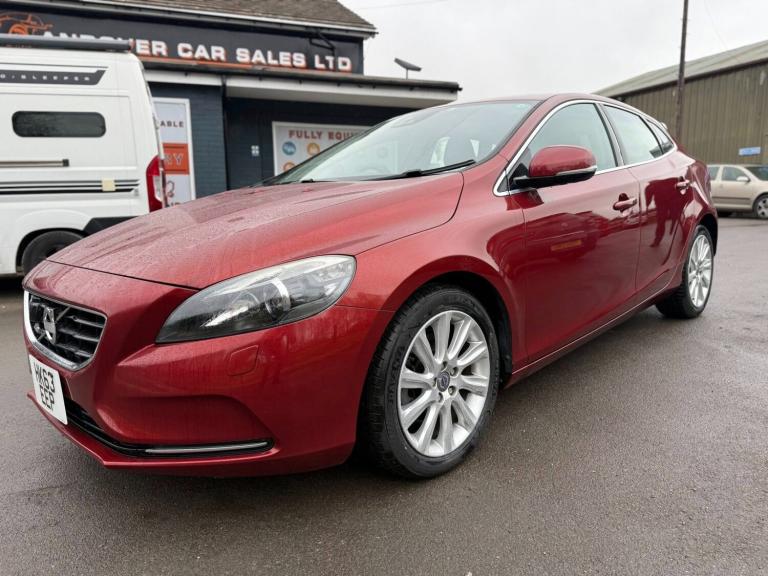 2024 Volvo V40 1.5 T3 SE Nav Hatchback 5dr Petrol Auto Euro 6 (s/s) (152 ps) HATCHBACK PETROL Aut...