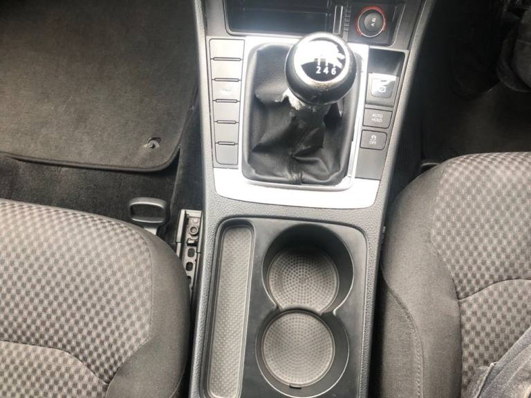 2011 Volkswagen Passat 1.6 TDI BlueMotion Tech S Estate 5dr Diesel Manual Euro 5 (s/s) (105 ps) E...