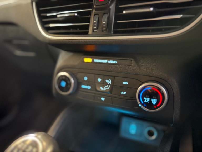 FORD FOCUS 1.5 EcoBlue Zetec 2018