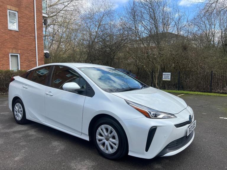  Toyota Prius 1.8 VVT-h Business Edition CVT Euro 6 (s/s) 5dr Petrol/Electric Hybrid Automatic