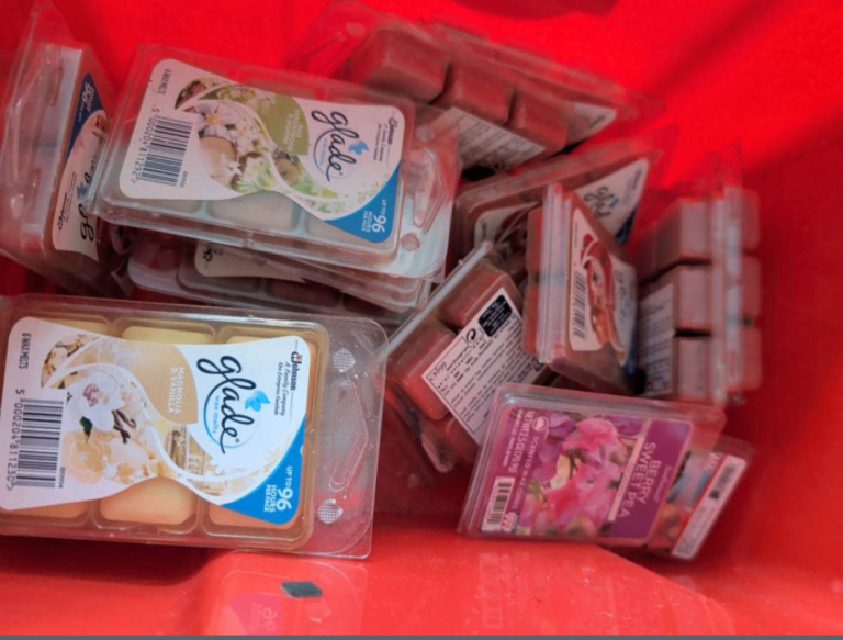 Glade Wax Melts– Various Scents