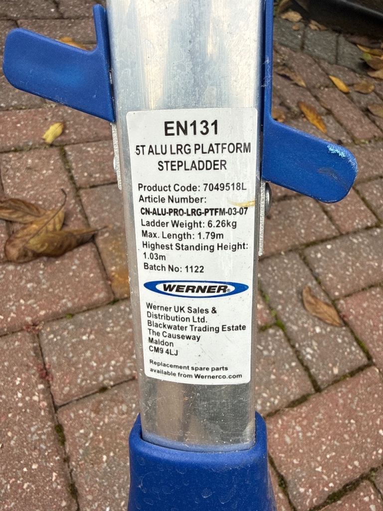 Aluminium Step Ladder with Platform – Good Condition, £35.00 for Sale