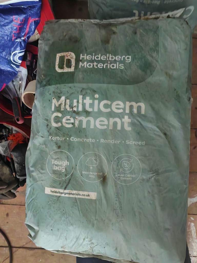 image for Cement bags new unopened x4