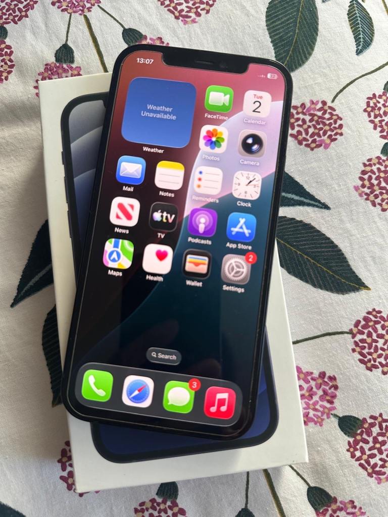 iPhone 12 Black 64GB Excellent condition 