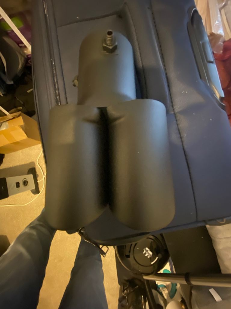 Exhaust tailpipes