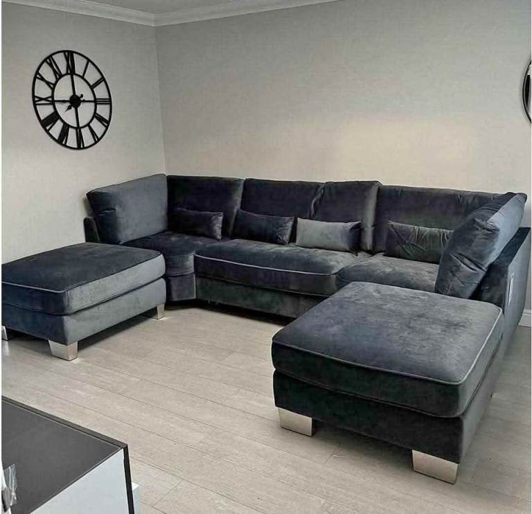✨ **Luxury U-Shaped Sofa – Now 20% OFF | Upgrade Your Living Room Today!** 🛋️