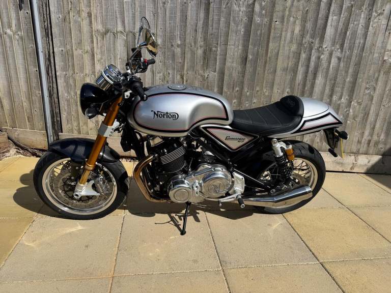 NORTON COMMANDO Sport 2024