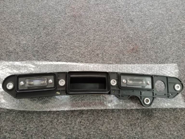 New trunk lid handle suitable for Volsvagen,passat,touran,golf