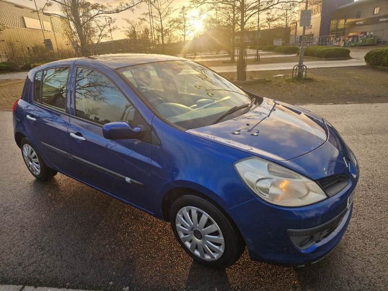 RENAULT CLIO 1.2 PETROL, PAN ROOF, LOW INSURANCE 