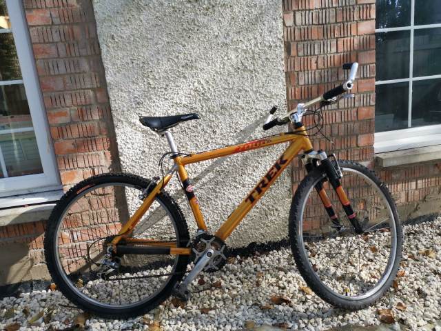 Collectible Trek Men's / teenage boys' mountain bike. Retro Trek