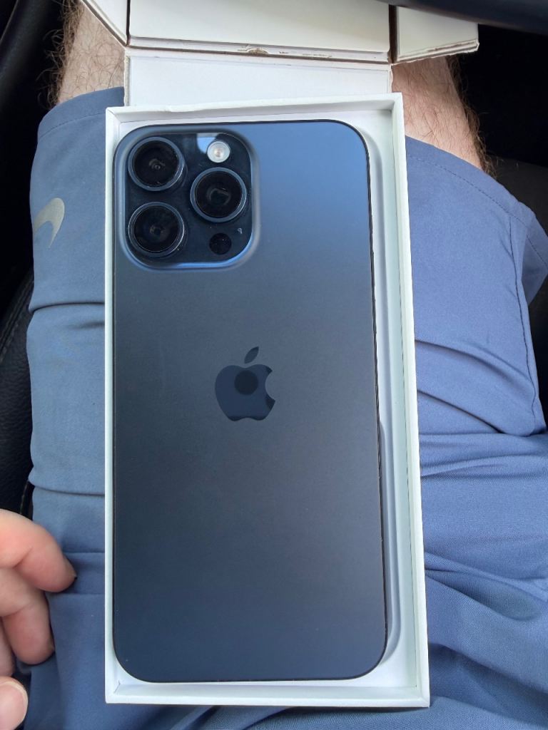 iPhone 15 pro max 256 gb