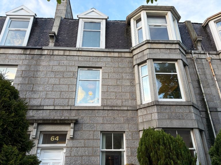 Beautiful 2 Bed Apt - West End Aberdeen - Available Now 