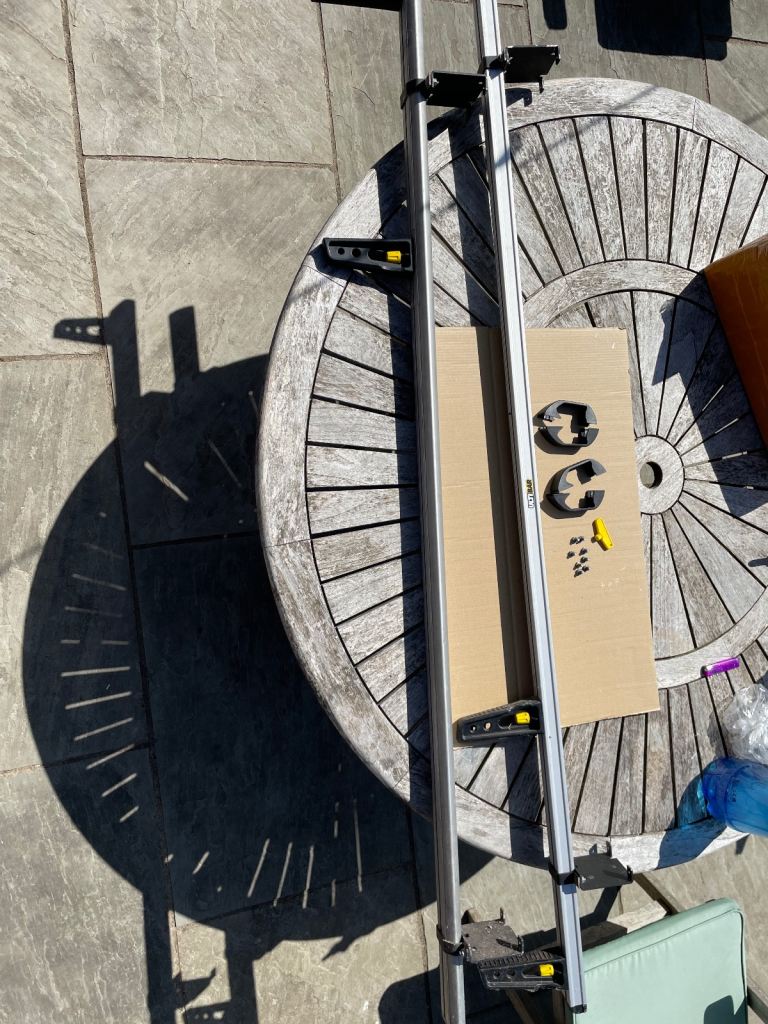 Roof bars came off Renault traffic sport 2013