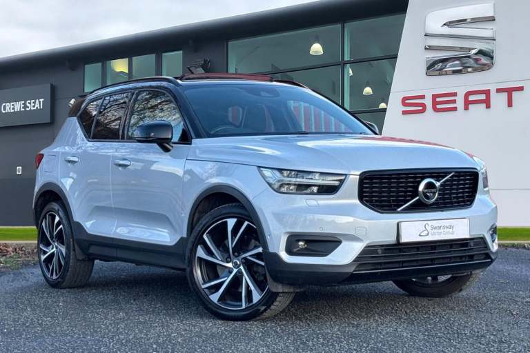 2020 Volvo XC40 1.5h T5 Twin Engine Recharge 10.7kWh R-Design Pro Auto Euro 6 (s/s) 5dr SUV PETRO...