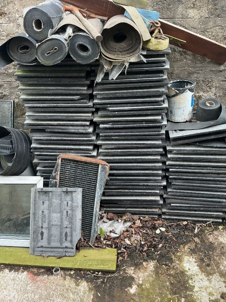 Roof tiles