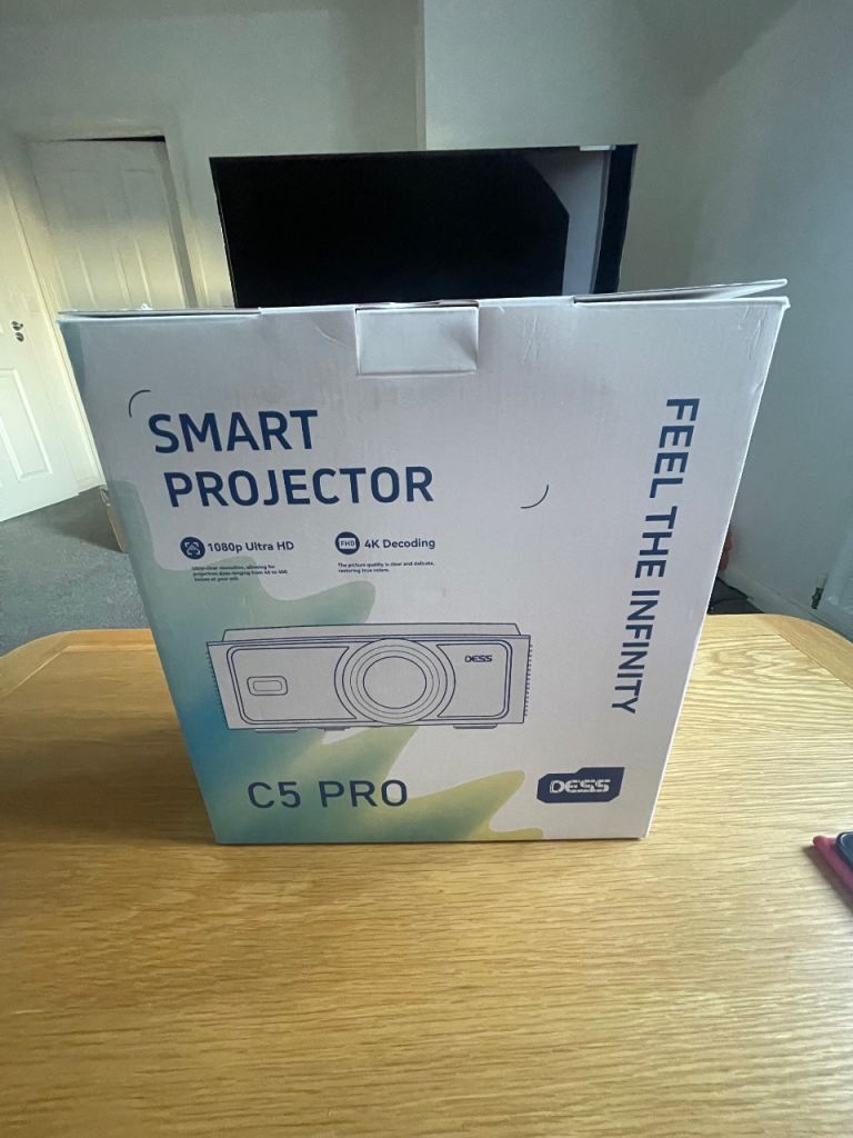 Dess c5 pro smart projector 