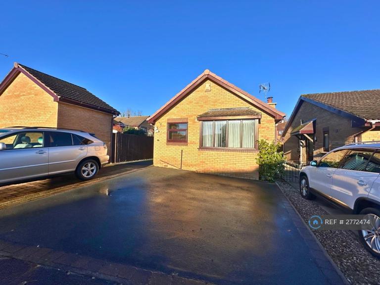 2 bedroom house in Bransdale Avenue, Guiseley, Leeds, LS20 (2 bed) (#2772474)
