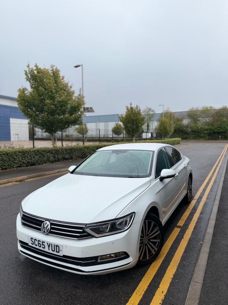 VOLKSWAGEN PASSAT DSG HPI CLEAR 1.6 DIESEL 