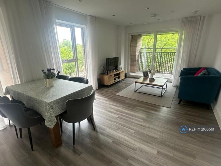 1 bedroom flat in Carmelia House, London, NW9 (1 bed) (#2108561)
