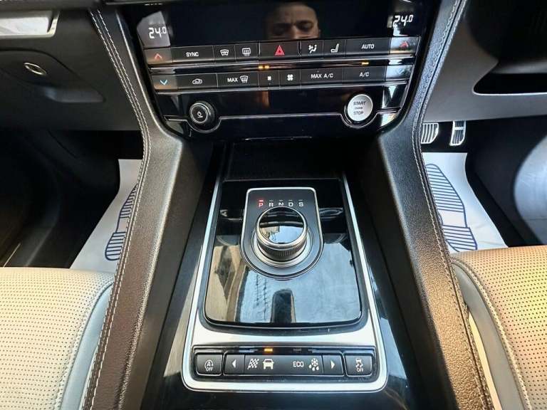 2018 Jaguar F-Pace 2.0d R-Sport 5dr Auto AWD ESTATE DIESEL Automatic