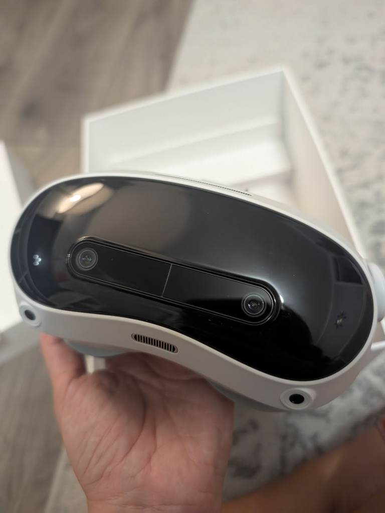 Pico 4 Ultra VR Headset 256GB - New