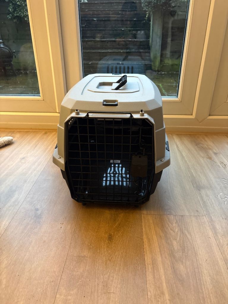 Puppy/Small Dog/Cat Crate / Travel Crate 