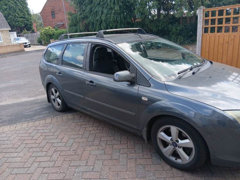 Ford focus diesel estate. CHEAP CAR.