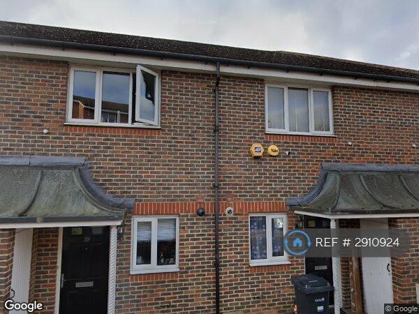 2 bedroom house in Quarles Park Road, Romford, RM6 (2 bed) (#2910924)