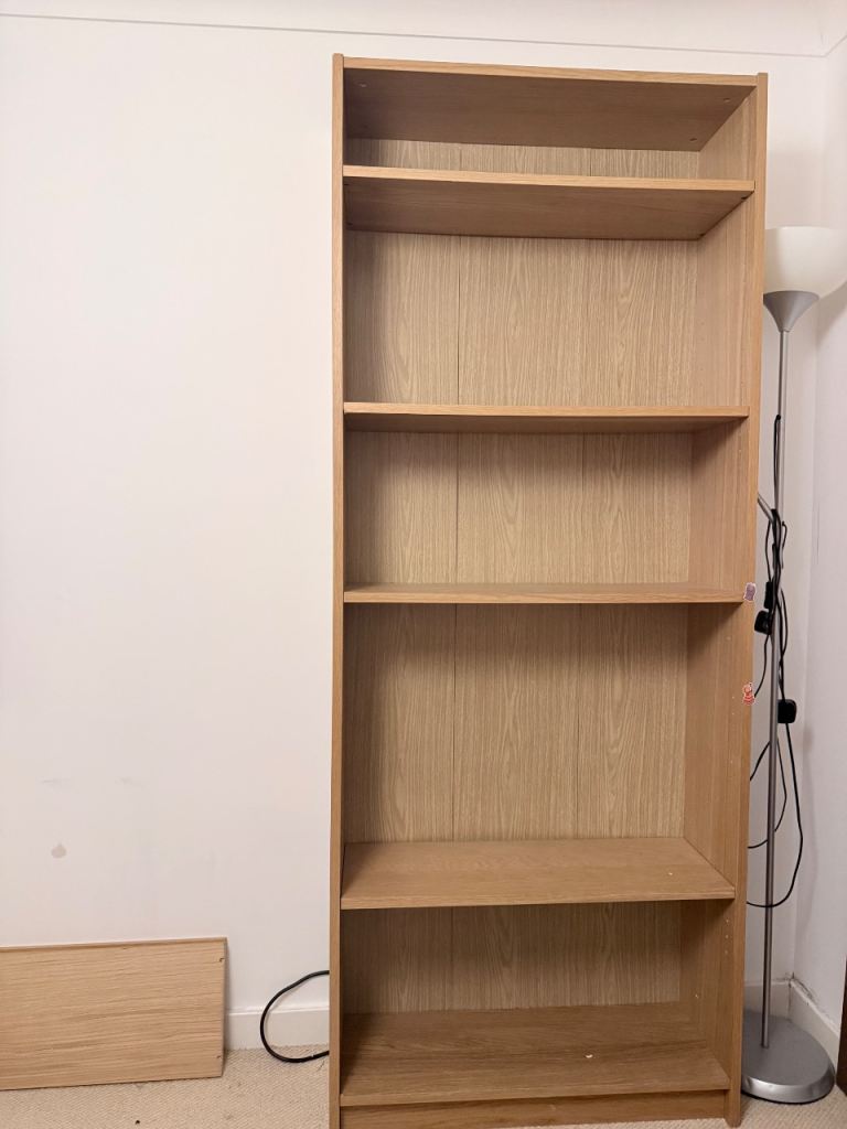 Billy bookshelf 