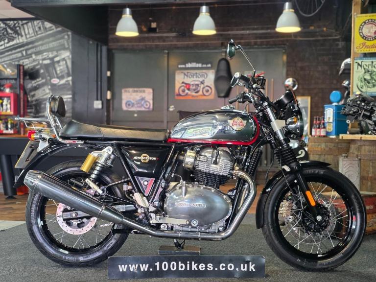 2024/74 ROYAL ENFIELD INTERCEPTOR INTERCEPTOR 650 2,700 MILE'S 