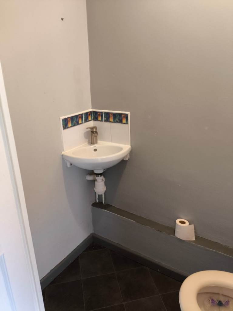 TO LET — Stunning 4-Bedroom End-Terrace Home | Skelmersdale (WN8 6QE)