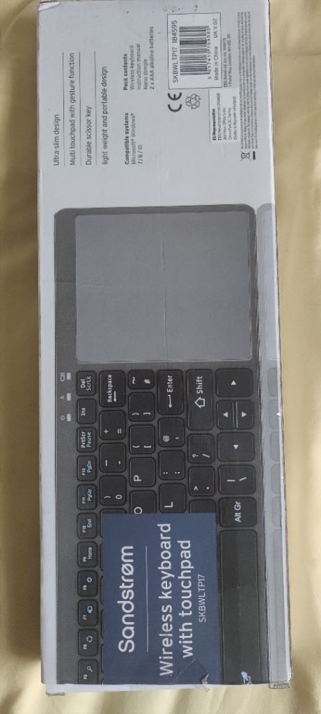 Sandstrom Wireless Keyboard with Touchpad 