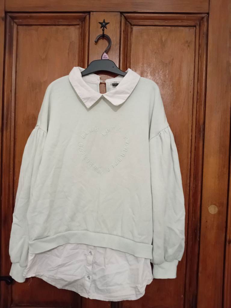 Girls Pale Green Sweatshirt Age 15-16