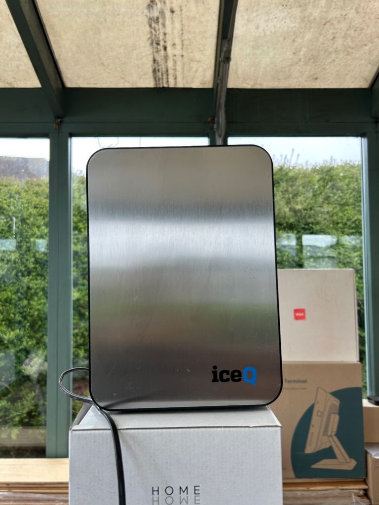 Ice-Q Mini Fridge/Cooler - Silver, Good Condition
