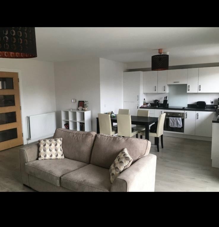 Double room/bills included/also couples 