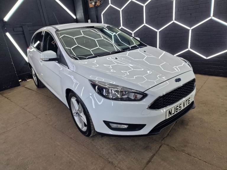 FORD FOCUS - NEW BELT - 12 MONTHS M.O.T - TAX ONLY £20 A YEAR !