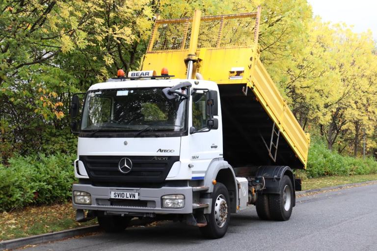 MERCEDES AXOR 1824 4X2 STEEL DROPSIDE TIPPER (2010)