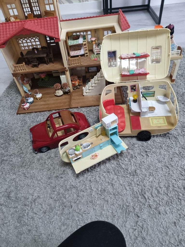 Large sylvanian families bundle 
