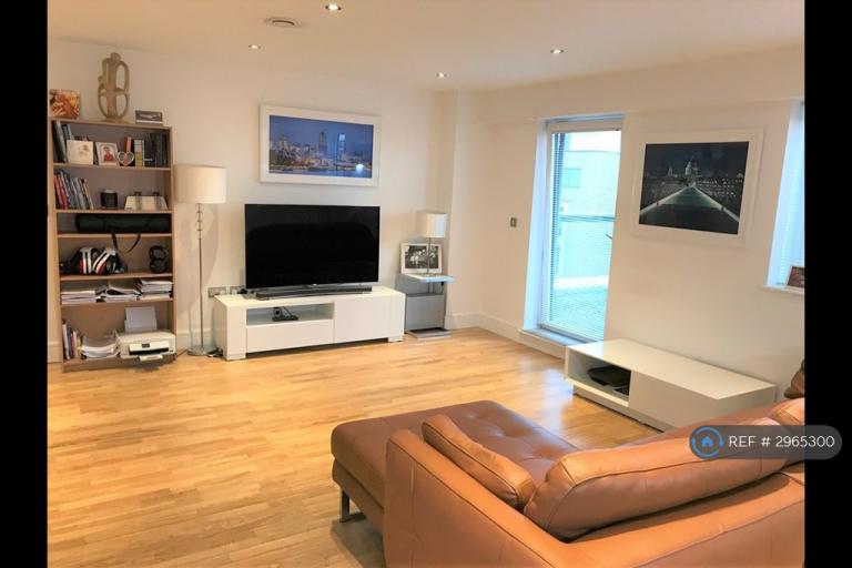 2 bedroom flat in Dowells Street, London, SE10 (2 bed) (#2965300)