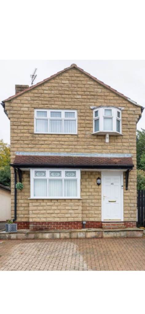 4 bedroom detached house for rent 