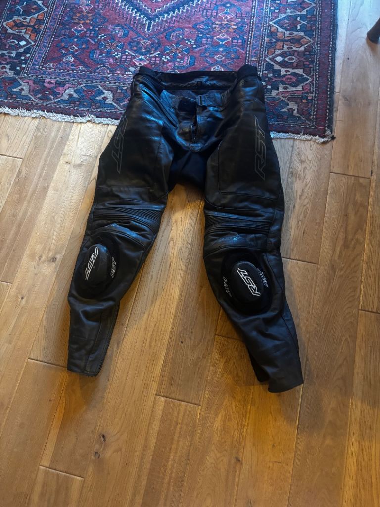RST s1 CE race suit 2 peice