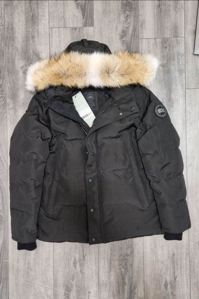 image for Canada Goose wyndham jacket