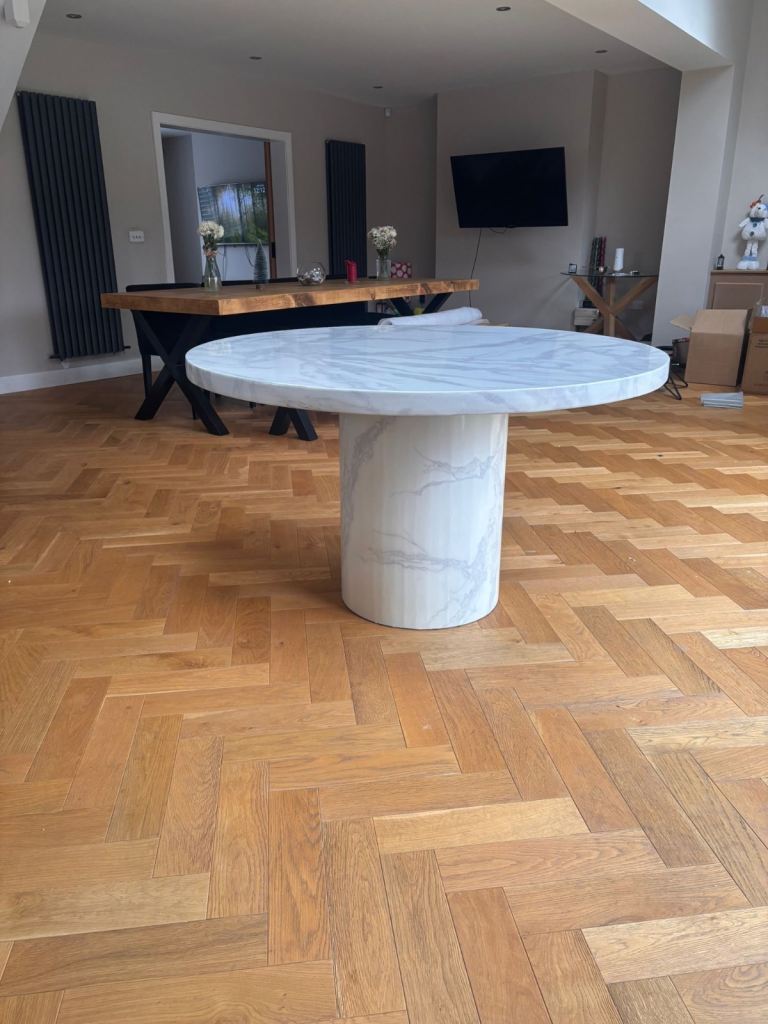 White Circle Marble Table 