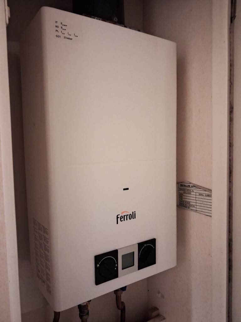 Static caravan for private sale 