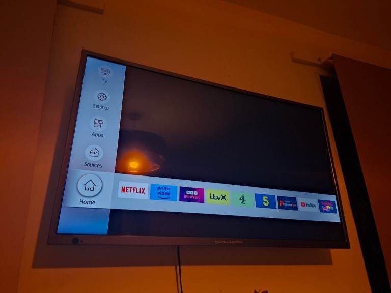 £80 IF GONE TODAY - 40 inch smart TV - Mitchell & Brown