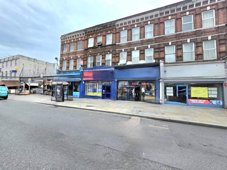 Prime Retail Unit – W12 – Shepherd’s Bush – High Footfall Location – Available Now