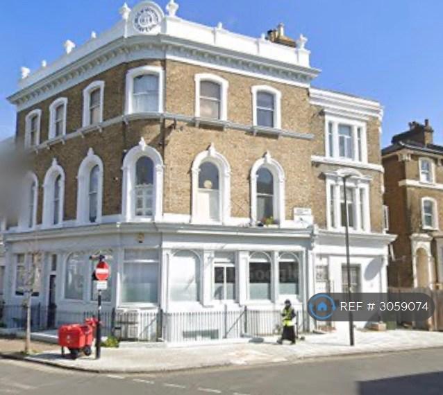 1 bedroom flat in Flaxman Road, London, SE5 (1 bed) (#3059074)
