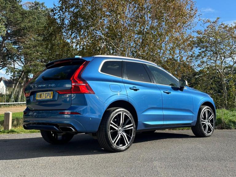 2017 Volvo XC60 2.0 D5 PowerPulse R-Design Pro Auto AWD Euro 6 (s/s) 5dr ESTATE Diesel Automatic