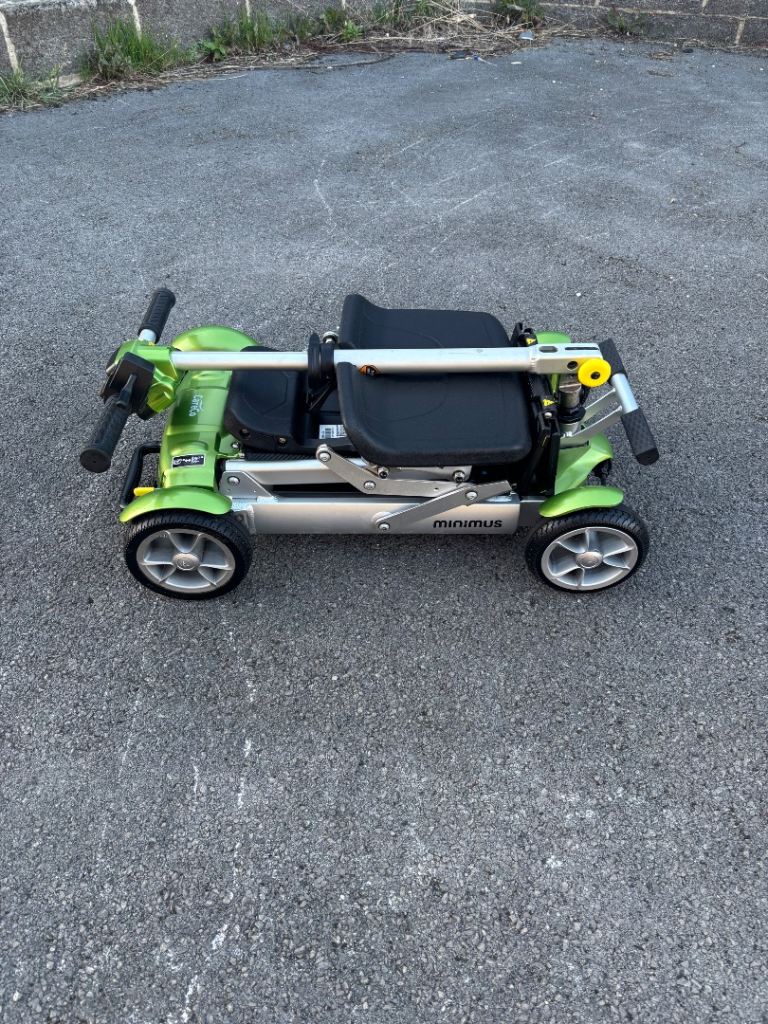 Minimus lightweight compact folding mobility scooter airplane approved 